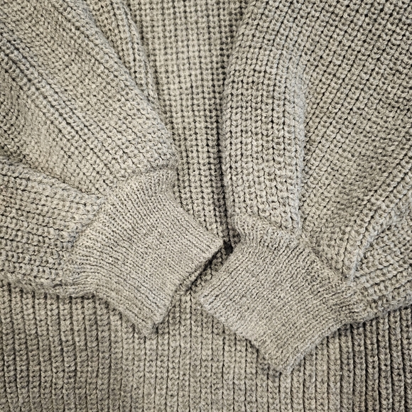 Zaful Gray Pullover Sweater | Badge Patched | One Size - Picture 4 of 6